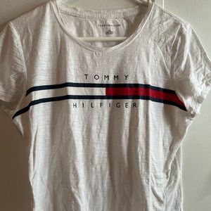 Tommy Hilfiger T-shirt 🐚